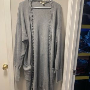 Forever 21 Plus 2X distressed long duster cardigan